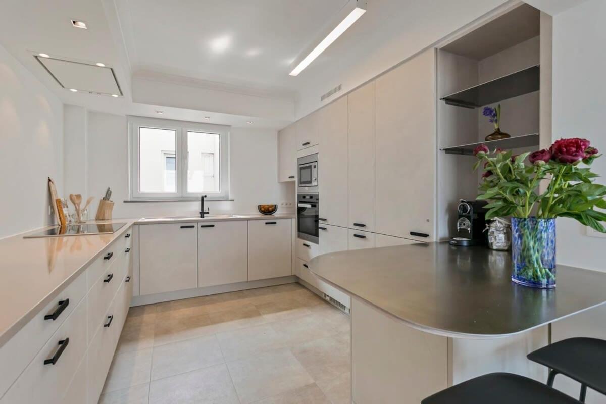Huswell - Panoramic Seaview Apartment In 'T Zoute 크노케-하이스트 외부 사진